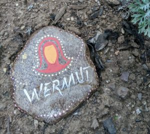Hildegard bitters herb wermut vermouth stone marker in herbal garden